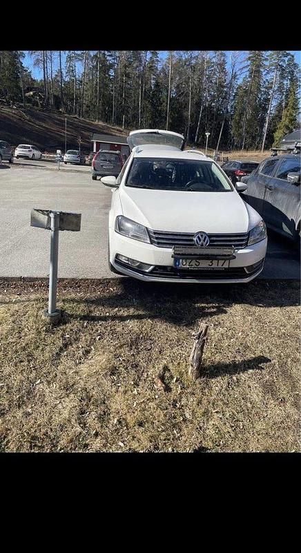 Vit Begagnad 2014 VW Passat Kombi | 79 000 kr (Bra pris) - Bild 1/4