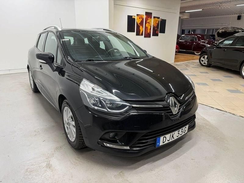 Begagnad Renault Clio IV Zen 76 HK (55 kW) 2019 Svart Kombi