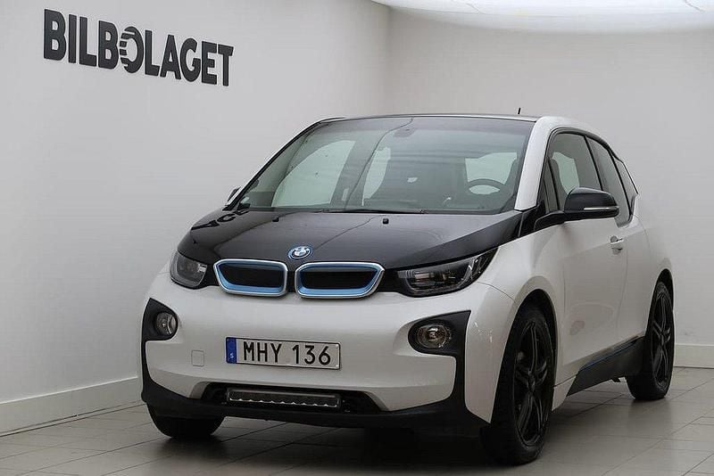 Vit Begagnad 2016 BMW i3 Halvkombi | 134 800 kr - Bild 1/4