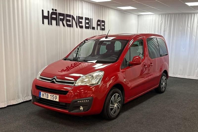 Röd Begagnad 2016 Citroën Berlingo Minibuss | 129 900 kr - Bild 1/4