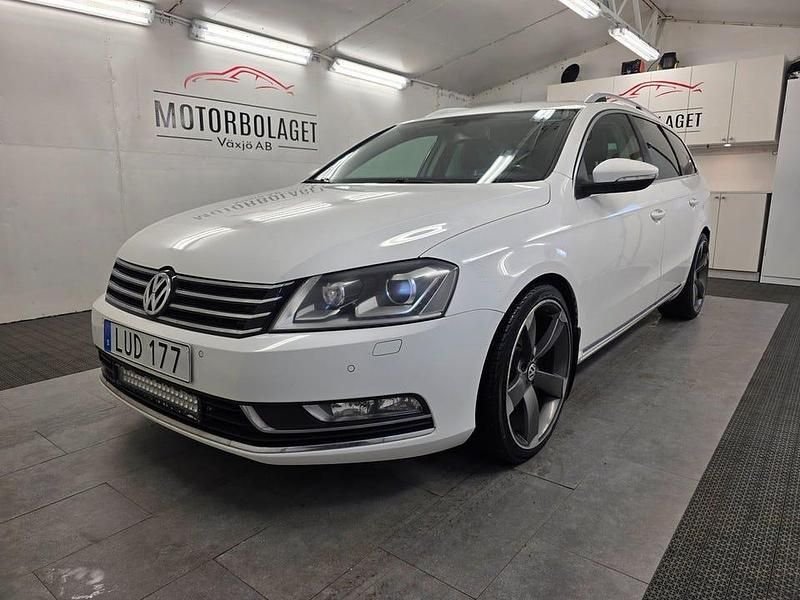 Begagnad VW Passat GT 170 HK (125 kW) 2011 Vit Kombi