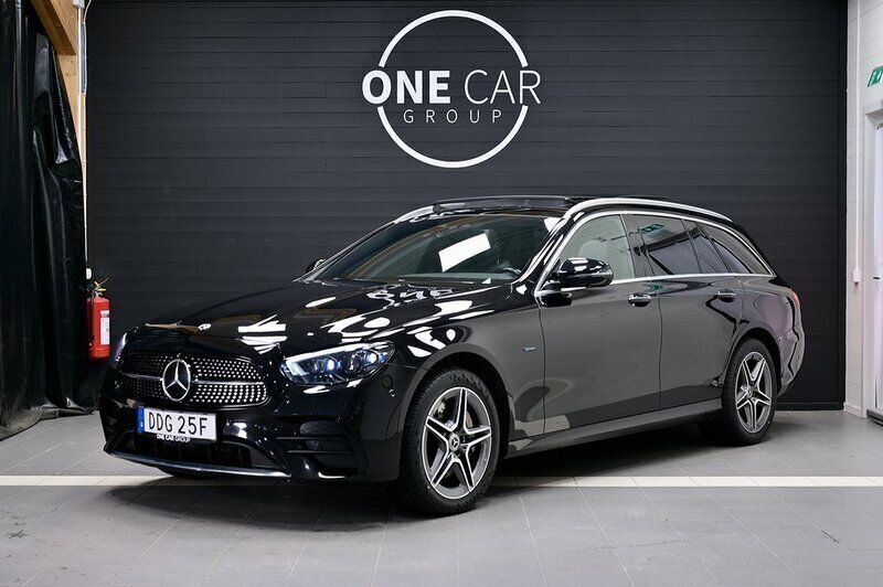 Svart Begagnad 2021 Mercedes E300 AMG Kombi | 439 800 kr (Lite dyr) - Bild 1/4