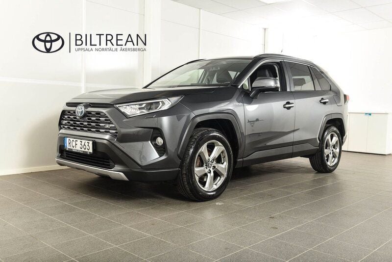 Mörkgrå (grå metallic) Begagnad 2020 Toyota RAV4 Hybrid Executive SUV | 274 000 kr (Lite dyr) - Bild 1/4