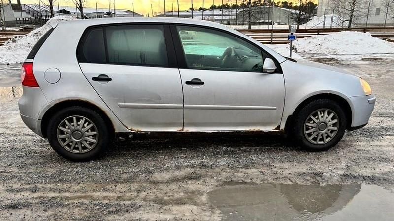 Begagnad VW Golf IV 102 HK (75 kW) 2006