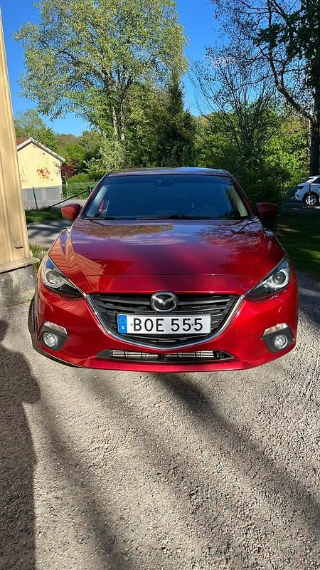Begagnad 2014 Mazda 3 Sedan | 82 000 kr (Marknadspris) - Bild 1/4