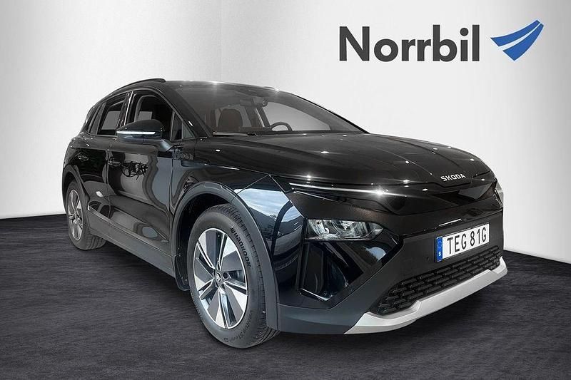 Svart Ny 2025 Skoda Elroq SUV | 477 500 kr - Bild 1/4