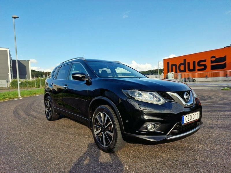 Svart Begagnad 2016 Nissan X-Trail SUV | 99 000 kr (Bra pris) - Bild 1/4