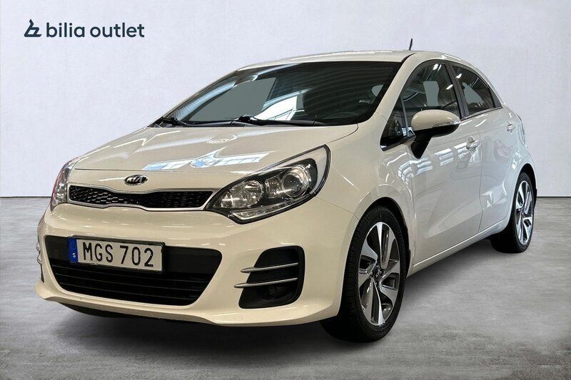Vit Begagnad 2016 Kia Rio Halvkombi | 89 900 kr (Lite dyr) - Bild 1/3