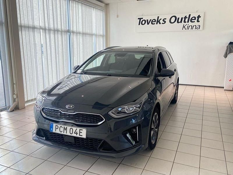 Grå Begagnad 2020 Kia Ceed Sportswagon Kombi | 219 900 kr (Marknadspris) - Bild 1/4