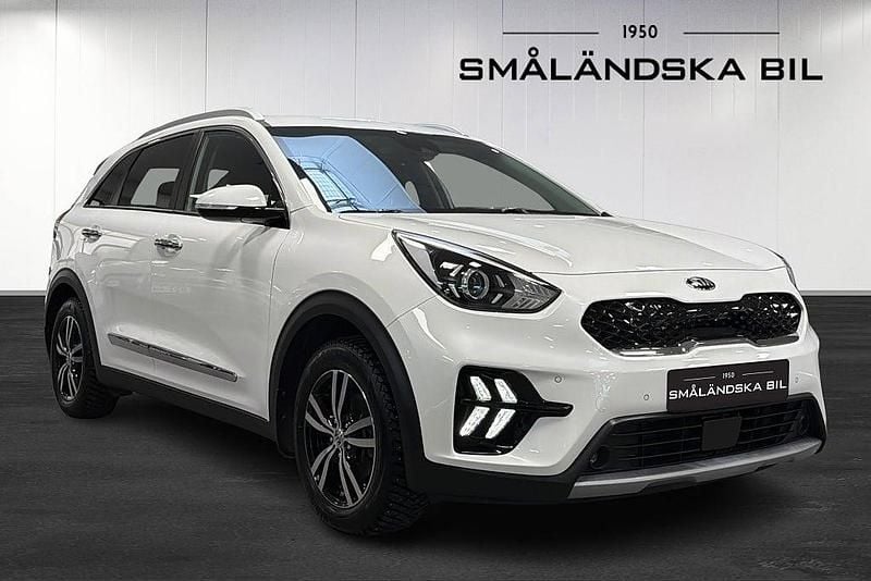 Begagnad Kia Niro Advance 105 HK (77 kW) 2021 Vit SUV