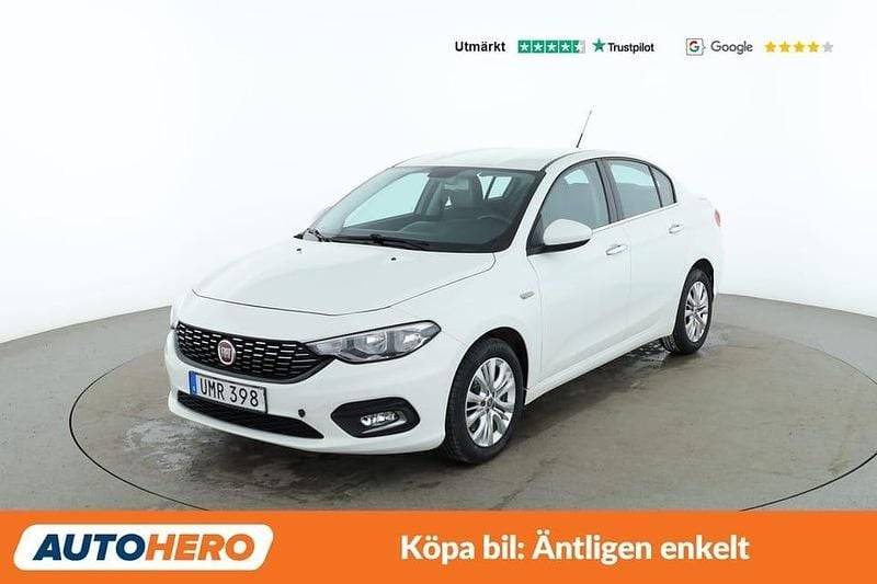 Vit Begagnad 2016 Fiat Tipo Sedan | 97 000 kr (Marknadspris) - Bild 1/4