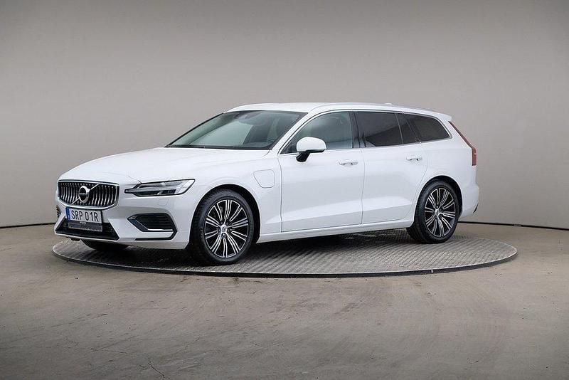 Vit Begagnad 2021 Volvo V60 Inscription Kombi | 249 000 kr (Superpris) - Bild 1/4