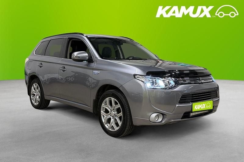 Begagnad 2014 Mitsubishi Outlander P-HEV SUV | 128 700 kr (Bra pris) - Bild 1/4