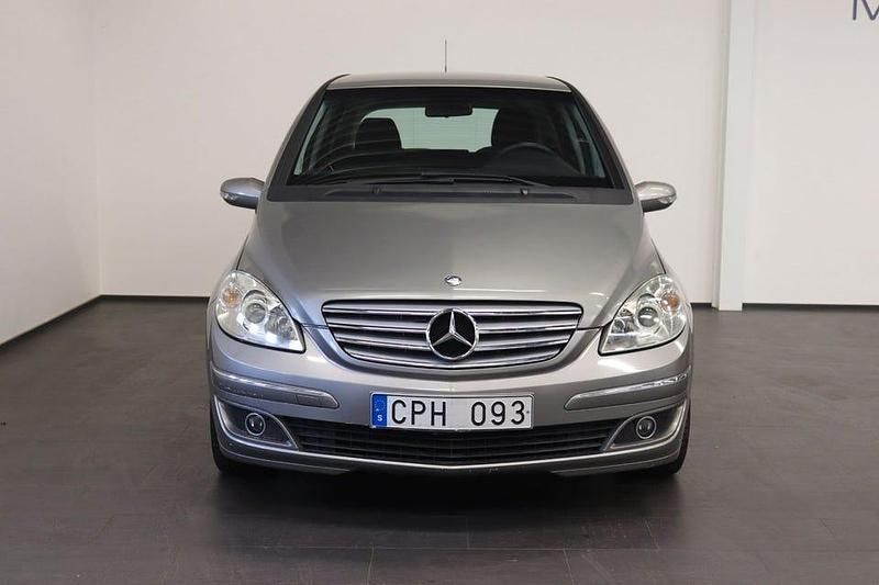 Begagnad Mercedes B200 136 HK (100 kW) 2007 Grå Minibuss