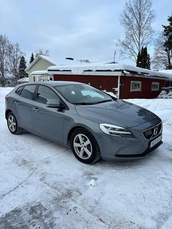 Begagnad Volvo V40 120 HK (88 kW) 2018