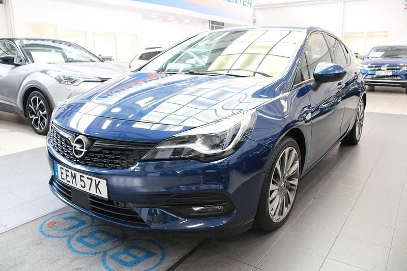 Blå Begagnad 2019 Opel Astra Halvkombi | 159 900 kr (Marknadspris) - Bild 1/4