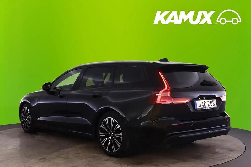 Begagnad Volvo V60 Core 351 HK (258 kW) 2023 Svart Kombi