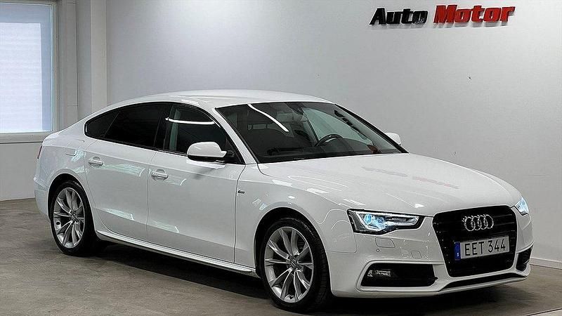 Vit Begagnad 2016 Audi A5 S-Line Sportkupé | 199 900 kr - Bild 1/3