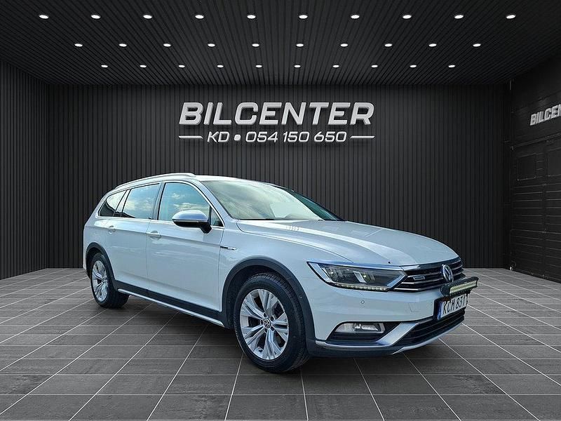 Vit Begagnad 2015 VW Passat Alltrack Kombi | 129 900 kr (Dyr) - Bild 1/4