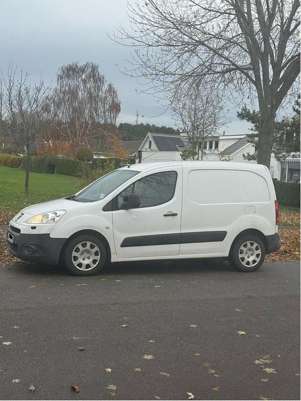 Begagnad 2011 Peugeot Partner Van | 43 700 kr (Marknadspris) - Bild 1/4