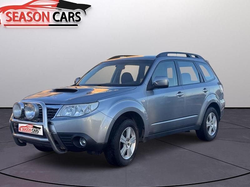 Silver Begagnad 2009 Subaru Forester SUV | 49 900 kr (Dyr) - Bild 1/3
