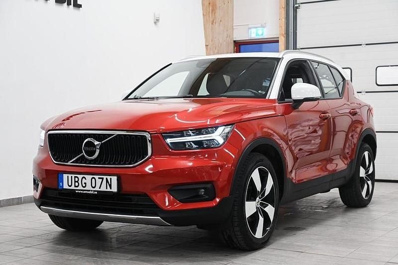 Begagnad Volvo XC40 Momentum 150 HK (110 kW) 2020 Röd SUV