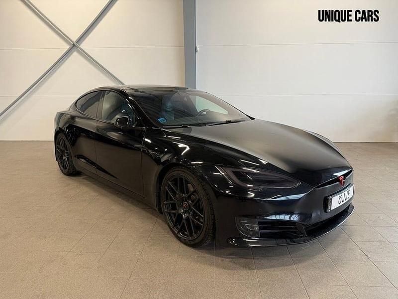 Svart Begagnad 2018 Tesla Model S Halvkombi | 239 900 kr (Bra pris) - Bild 1/4