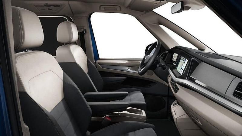 Ny VW Multivan Style 177 HK (130 kW) 2025 Florida beach blue metall Van