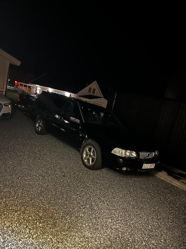 Begagnad 1998 Volvo V70 Kombi | 10 000 kr (Superpris) - Bild 1/1