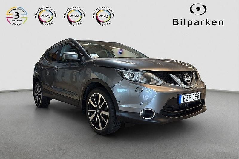 Grå Begagnad 2015 Nissan Qashqai 360º SUV | 99 990 kr (Marknadspris) - Bild 1/4