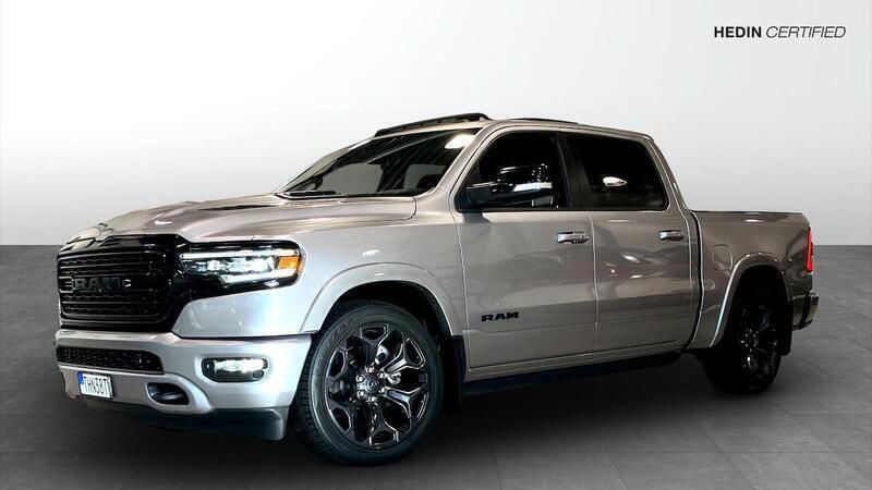 Silver Begagnad 2022 RAM 1500 Pickup | 735 920 kr - Bild 1/4
