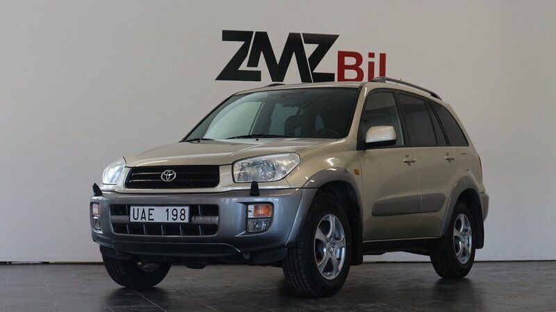 Gul Begagnad 2003 Toyota RAV4 SUV | 62 900 kr (Marknadspris) - Bild 1/4