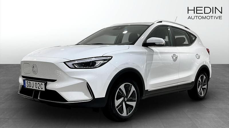 Vit (white) Begagnad 2022 MG ZS SUV | 239 900 kr (Marknadspris) - Bild 1/4