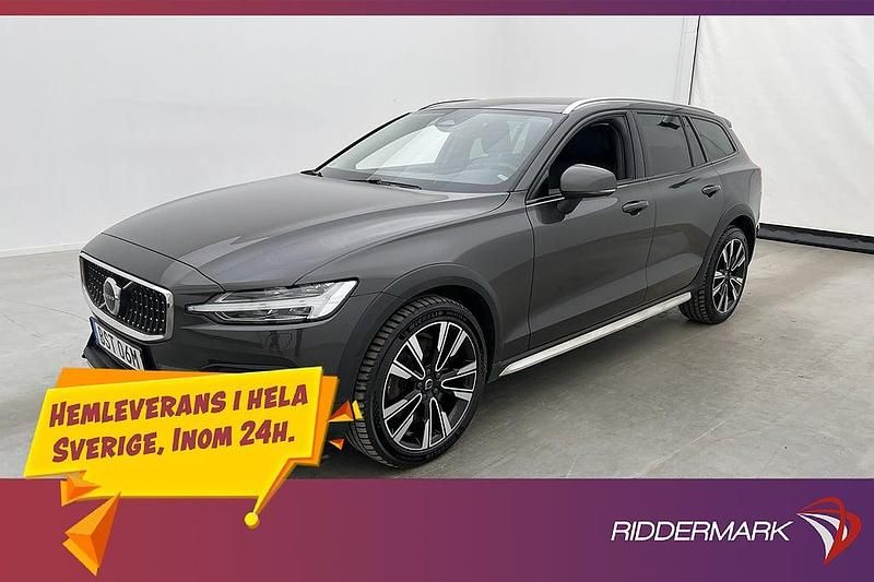 Grå Begagnad 2023 Volvo V60 CC Kombi | 359 800 kr (Marknadspris) - Bild 1/3