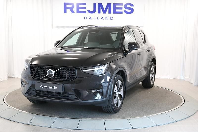 Begagnad Volvo XC40 Plus 200 HK (147 kW) 2025 Svart SUV