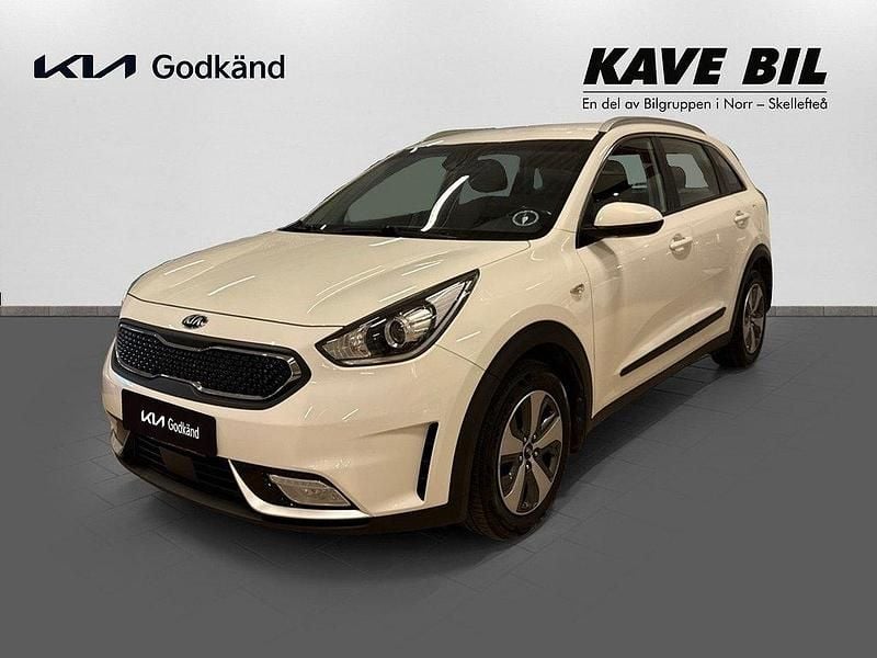 Vit Begagnad 2017 Kia Niro Advance SUV | 169 900 kr (Marknadspris) - Bild 1/4