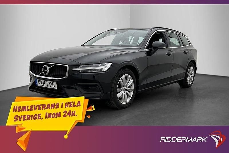 Begagnad Volvo V60 Momentum 197 HK (144 kW) 2021 Svart Kombi