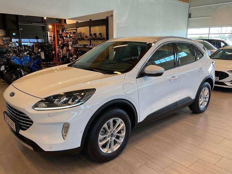 Vit Begagnad 2022 Ford Kuga SUV | 268 000 kr (Marknadspris) - Bild 1/4
