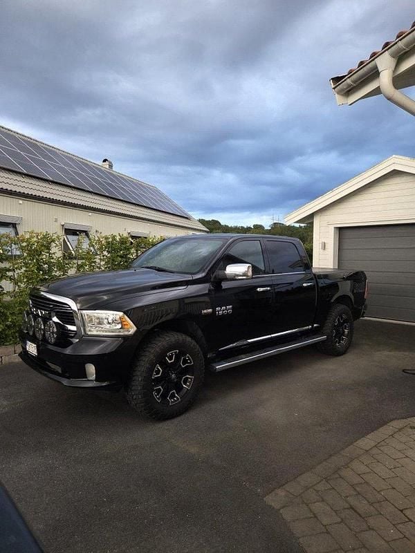 Begagnad 2018 RAM 1500 Pickup | 360 000 kr (Marknadspris) - Bild 1/4