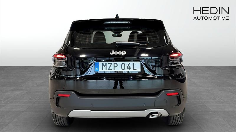 Ny Jeep Avenger Altitude 101 HK (74 kW) 2025 Svart (black) SUV