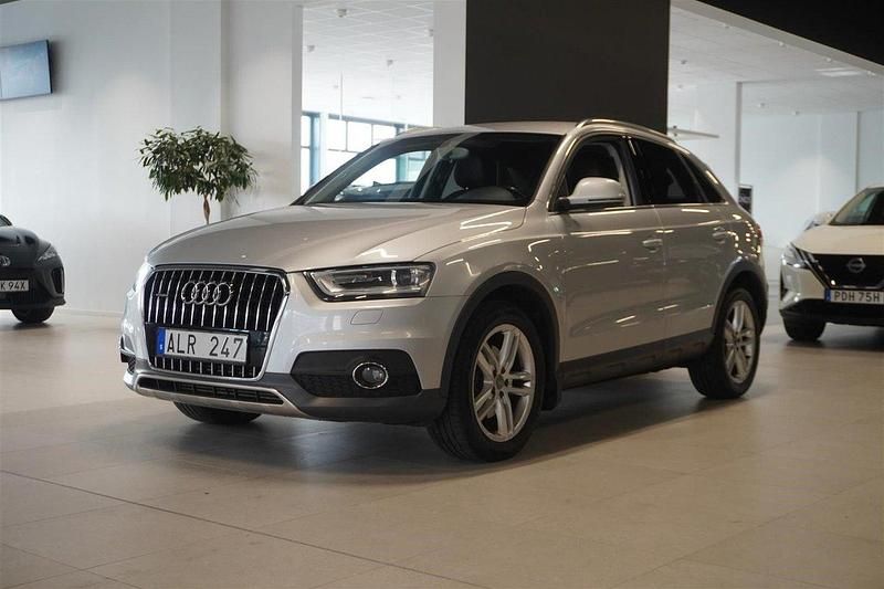 Silver Begagnad 2013 Audi Q3 SUV | 154 800 kr (Lite dyr) - Bild 1/4