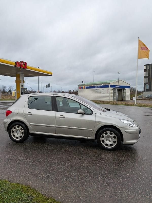 Begagnad Peugeot 307 140 HK (102 kW) 2008