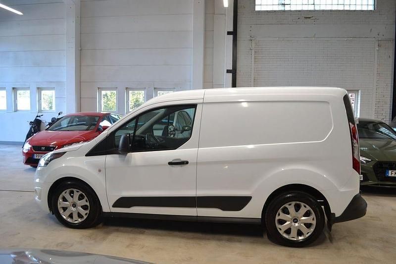 Begagnad Ford Transit Connect 120 HK (88 kW) 2016 Vit Minibuss