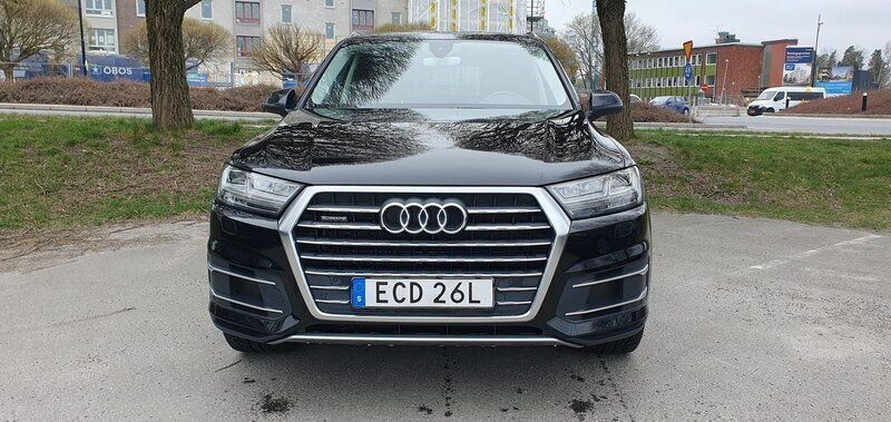 Svart Begagnad 2016 Audi Q7 SUV | 279 900 kr (Superpris) - Bild 1/4