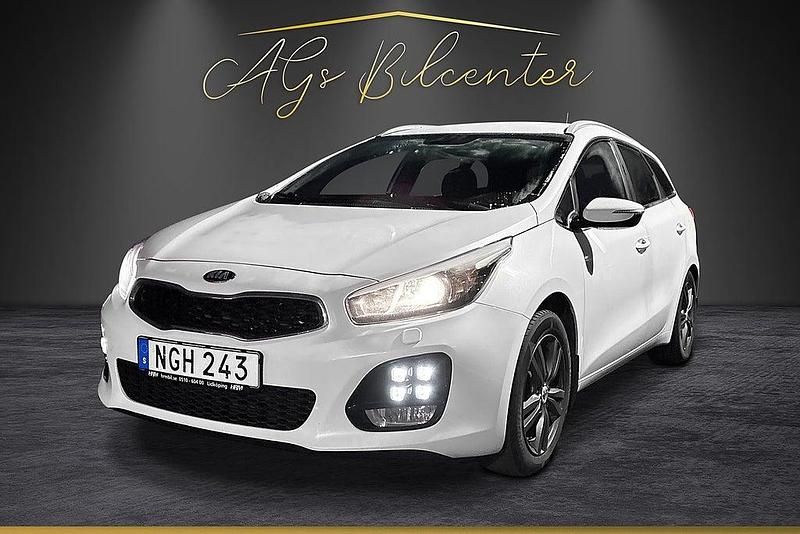Vit Begagnad 2016 Kia Ceed Sportswagon GT-Line Kombi | 94 900 kr (Bra pris) - Bild 1/4