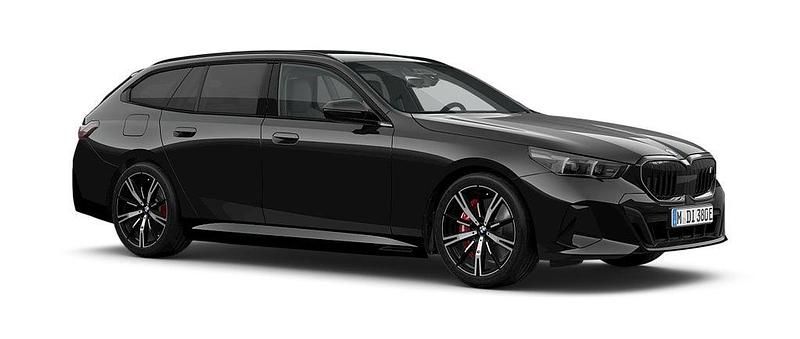 Svart Ny 2026 BMW i5 M Sport Kombi | 813 500 kr (Marknadspris) - Bild 1/4