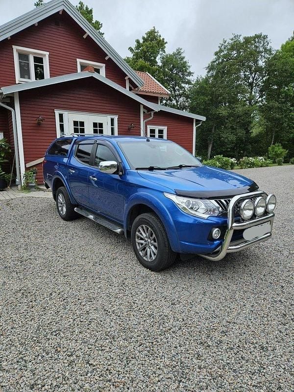 Blå Begagnad 2016 Mitsubishi L200 Pickup | 195 000 kr (Bra pris) - Bild 1/4