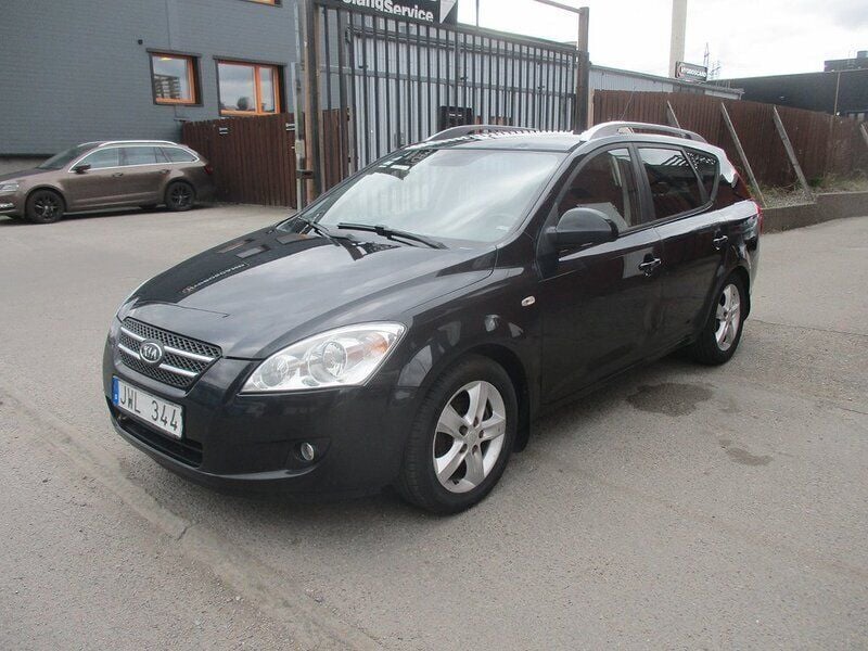 Svart Begagnad 2009 Kia Ceed Sportswagon EX Kombi | 44 900 kr (Bra pris) - Bild 1/4