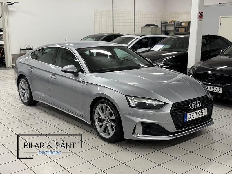Silver Begagnad 2020 Audi A5 Sportback Halvkombi | 264 900 kr (Marknadspris) - Bild 1/4
