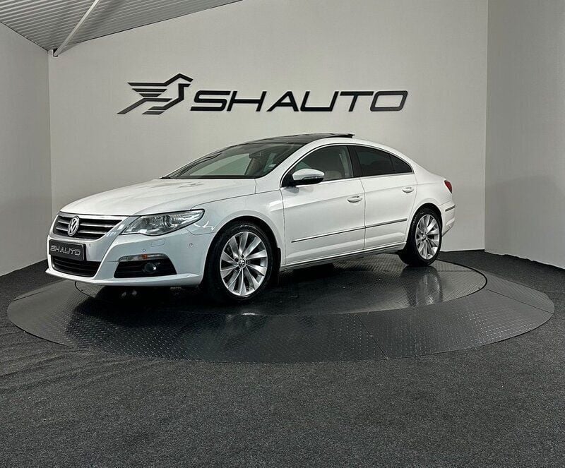 Vit Begagnad 2011 VW CC Sedan | 114 900 kr (Lite dyr) - Bild 1/4